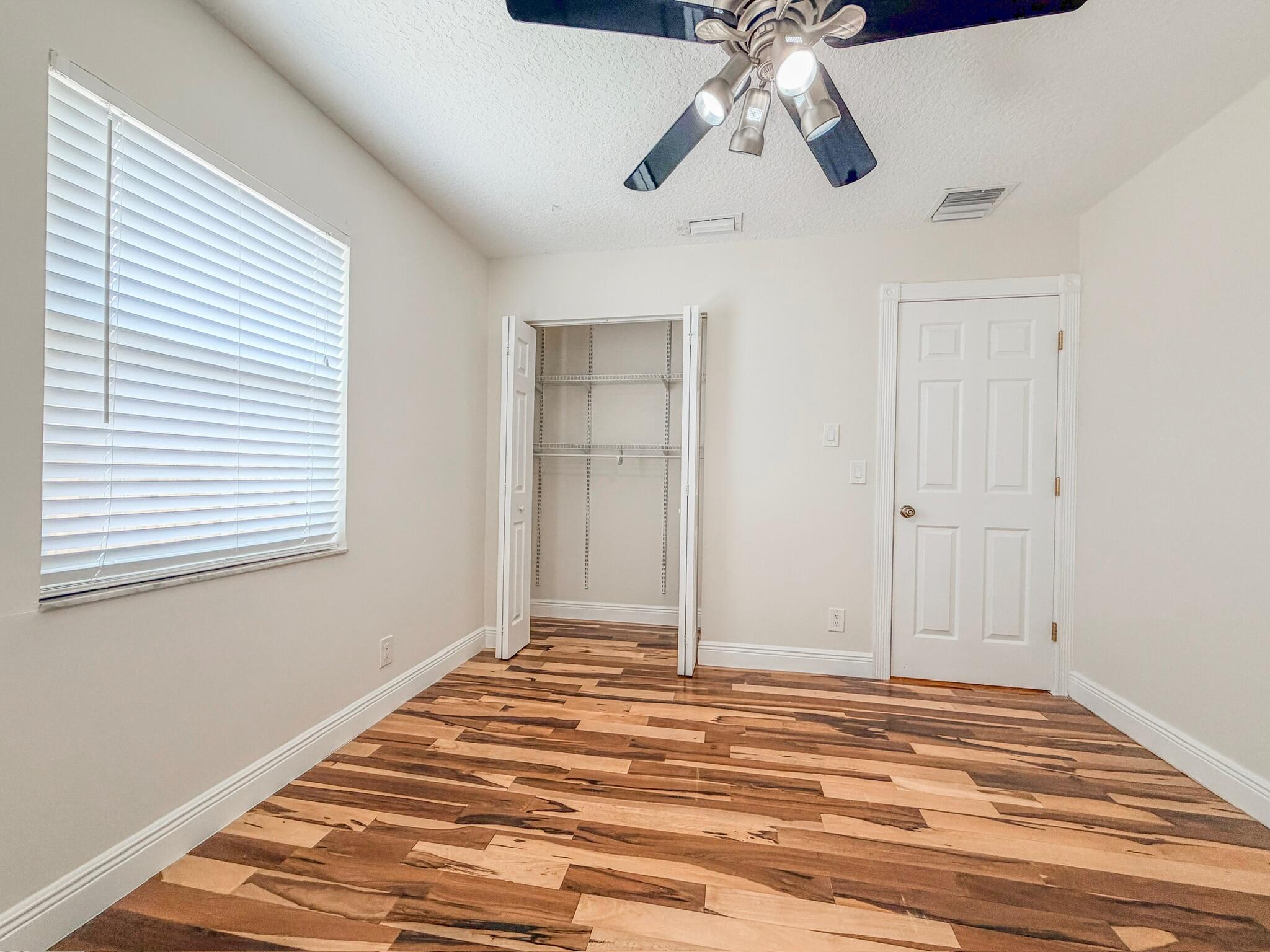 TROPIC PALMS 2 - Residential Lease
