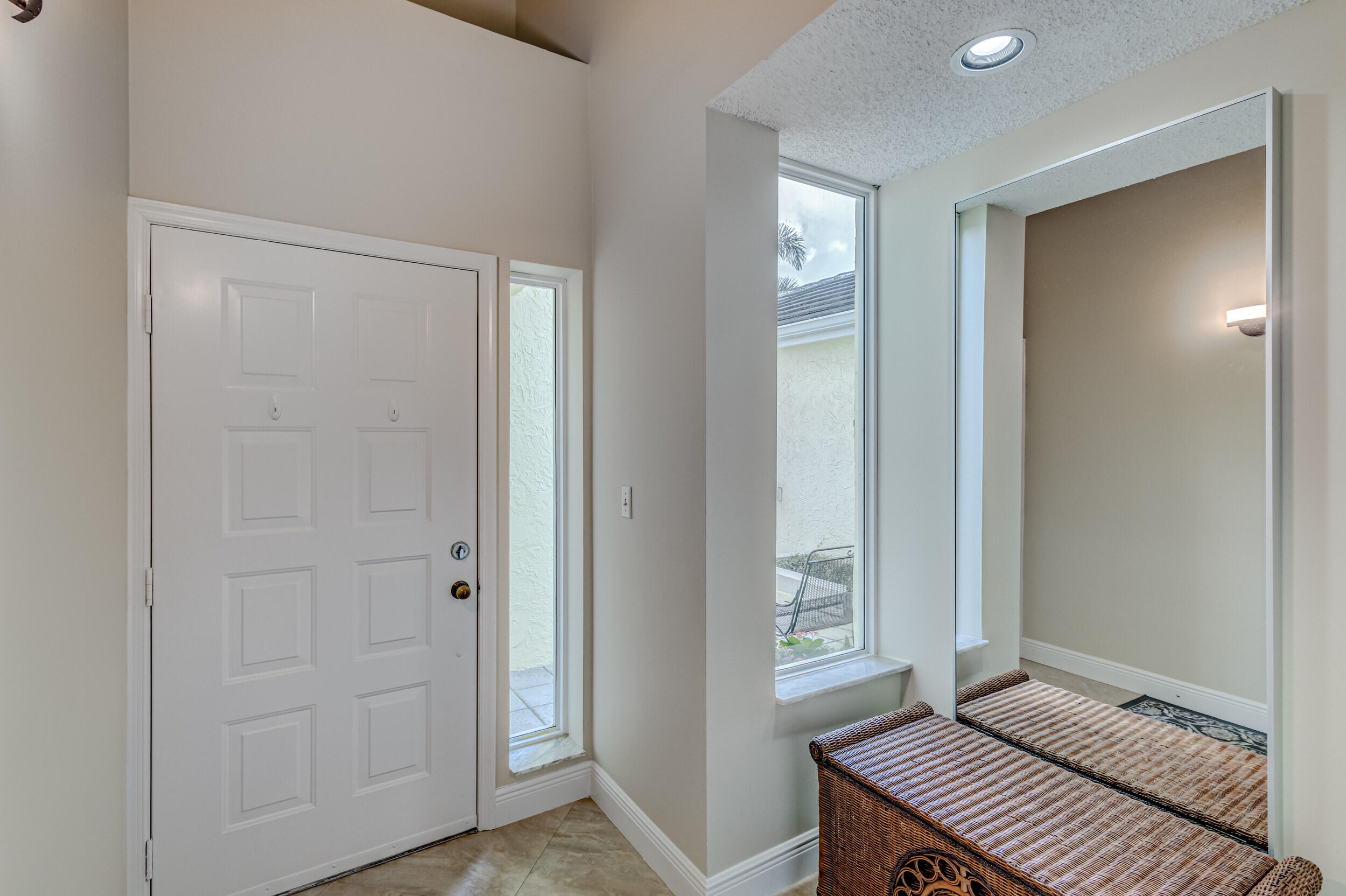 SEA COLONY CONDO - Residential Lease