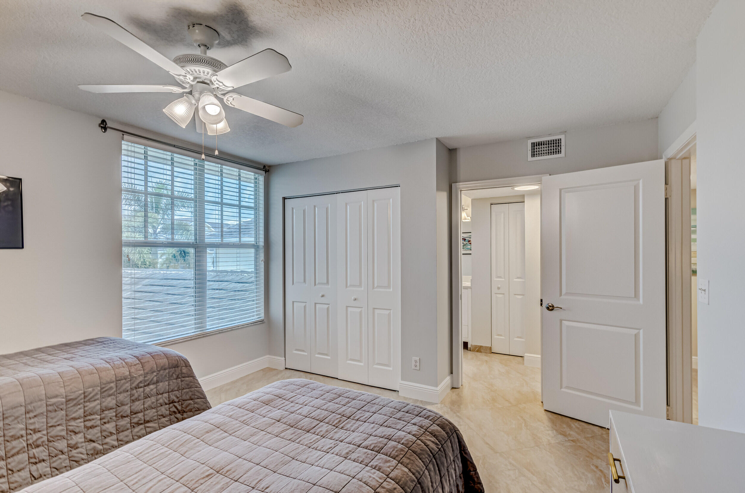 SEA COLONY CONDO - Residential Lease