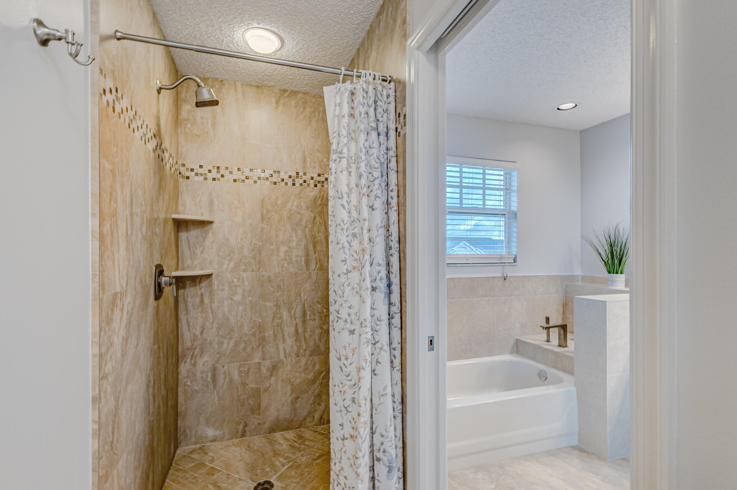 SEA COLONY CONDO - Residential Lease