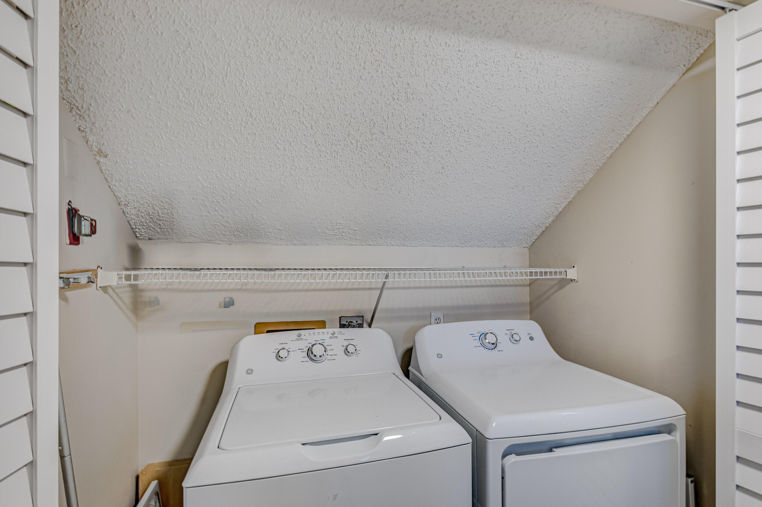 SEA COLONY CONDO - Residential Lease