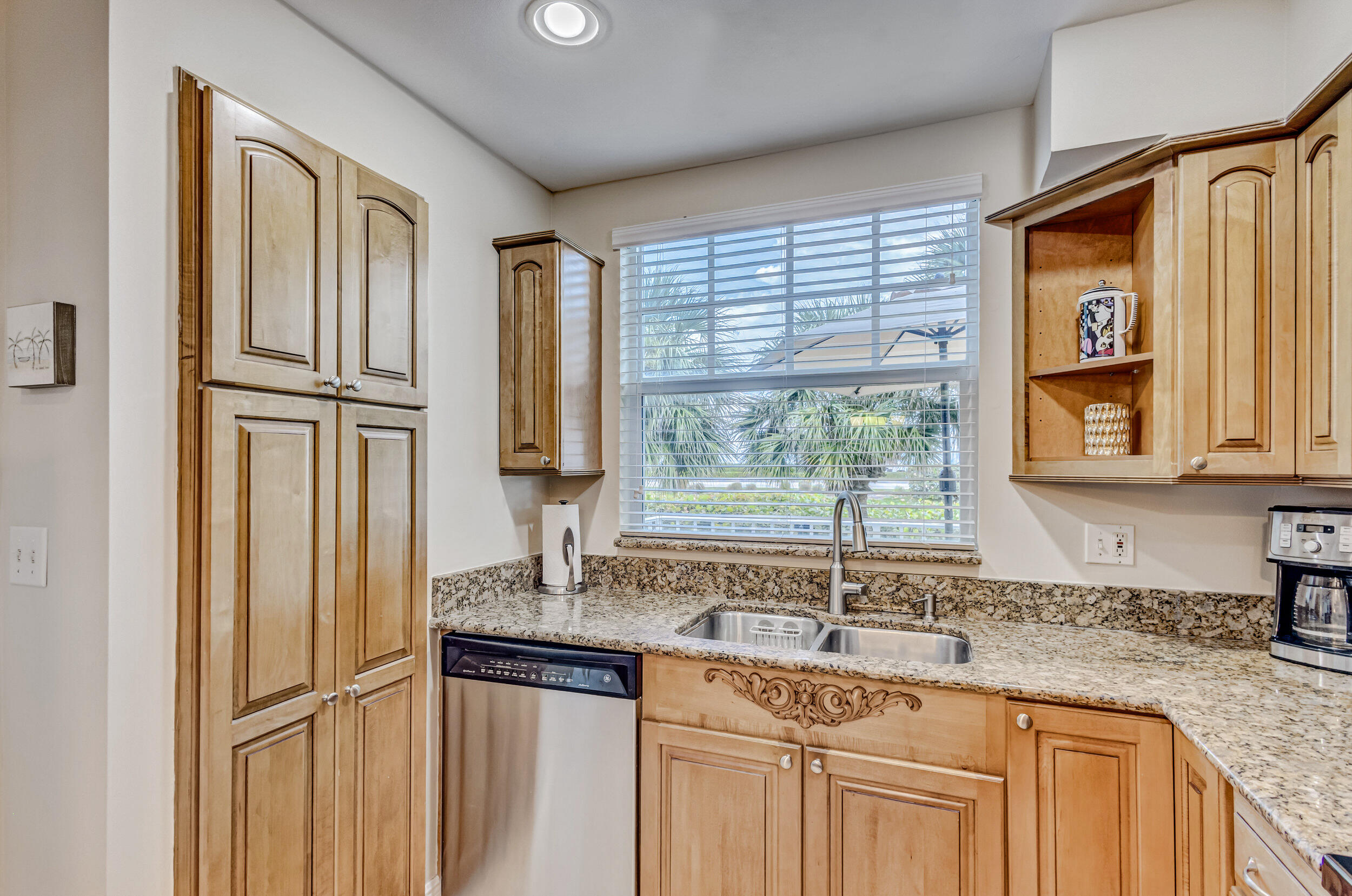 SEA COLONY CONDO - Residential Lease