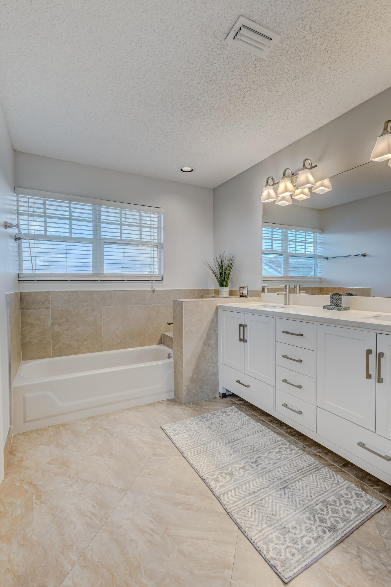 SEA COLONY CONDO - Residential Lease