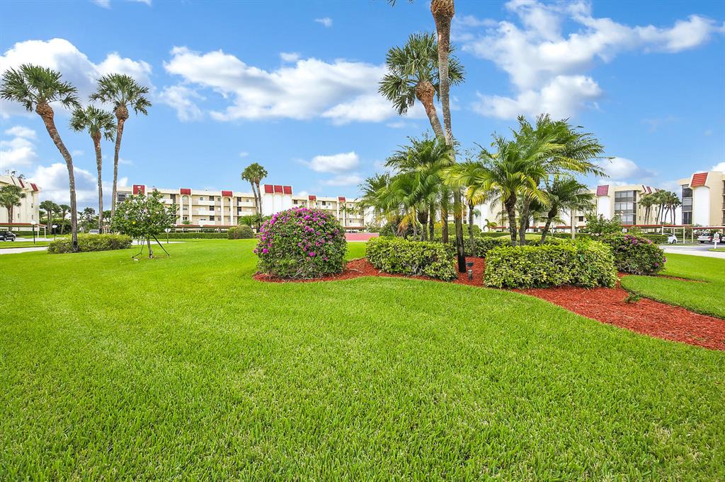 Barwood Condo - Residential