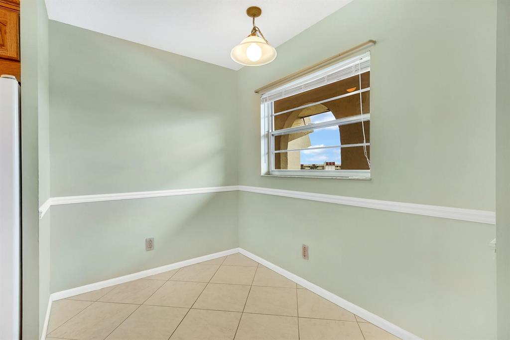 Barwood Condo - Residential