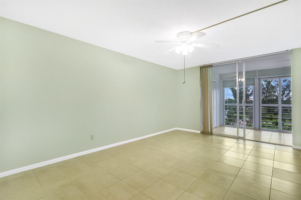 Barwood Condo - Residential