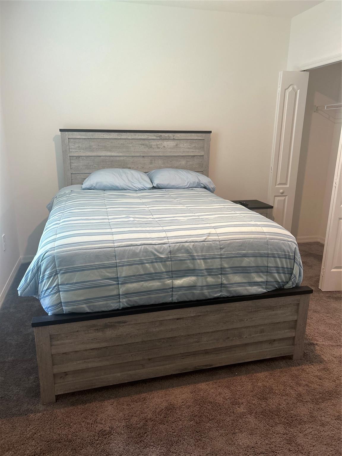 This listing is for an en suite fully furnished bedroom available for rent in a 4 bedroom single family home. The room comes with a bed, a dresser and a 45 inch TV with cable television. Tenant would have access to all common areas of the home such as kitchen, living room, and access to the washer/dryer. Owner lives out of state but does visit a few times a year, at which point the tenant would be sharing the common areas. ALL UTILITIES are included with rent, so tenant would not be responsible for anything more than their monthly rent.