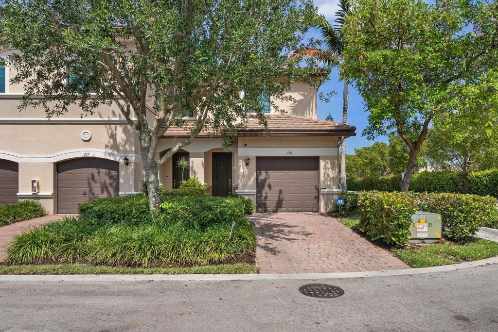 Photo of 4228 N Dixie Highway #108, Oakland Park, FL 33334 (MLS # F10505685)