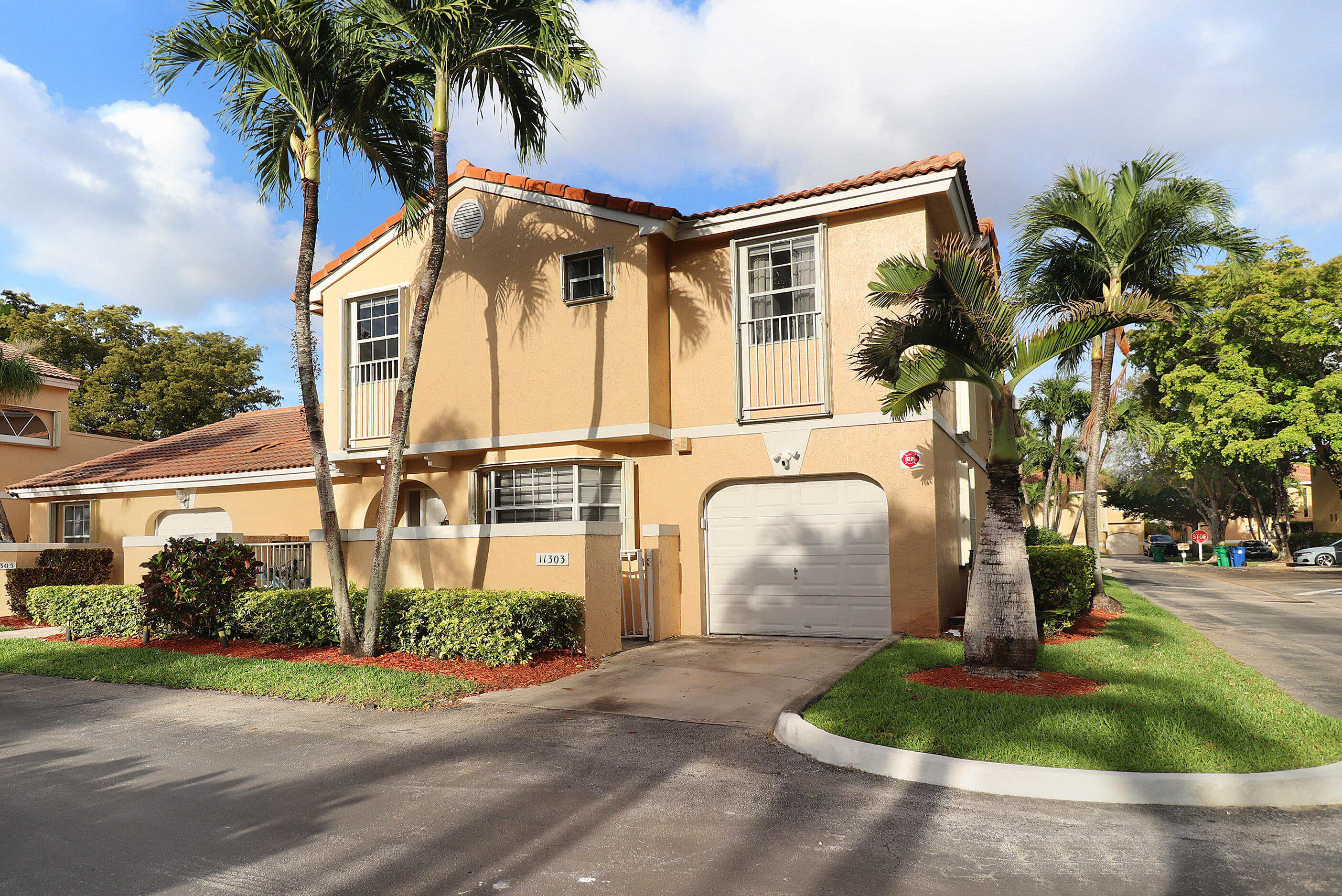 PORTOFINO CONDOMINIUM - Residential