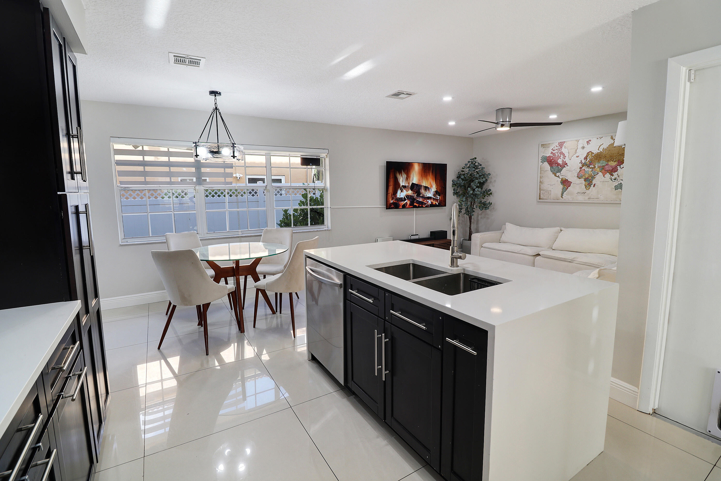 PORTOFINO CONDOMINIUM - Residential