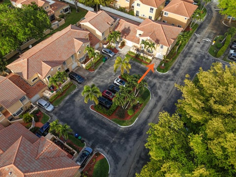 Tiny photo for 11303 Lakeview Drive #8-m, Coral Springs, FL 33071 (MLS # B26015455)