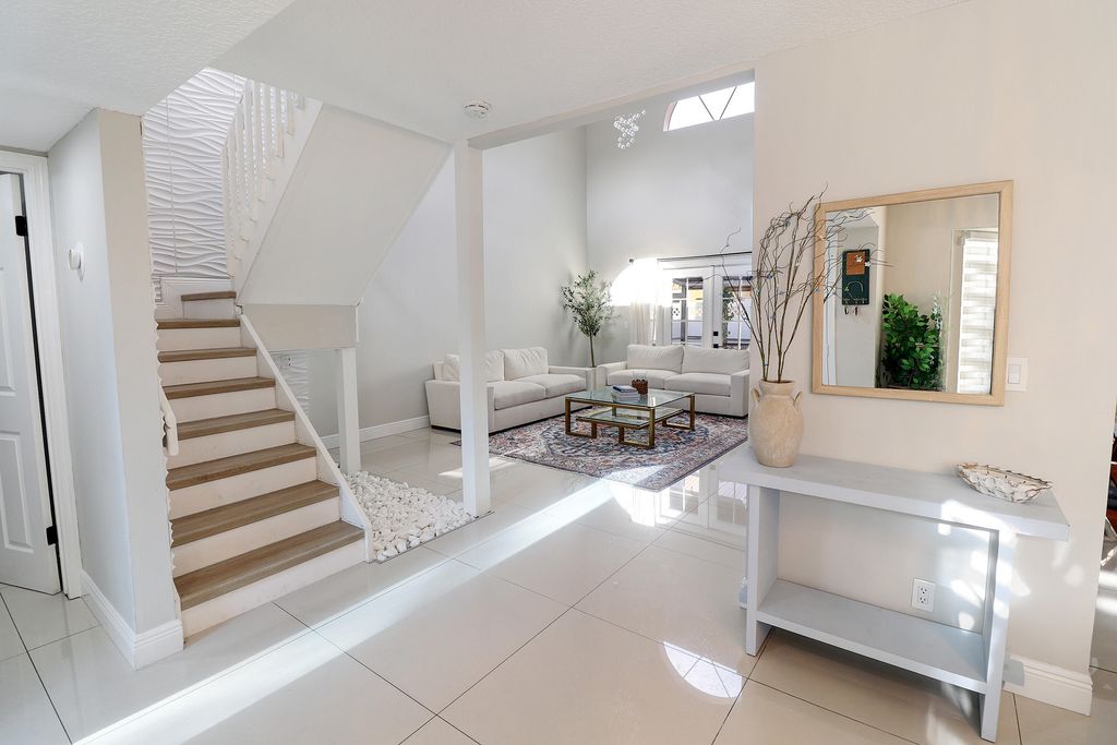 Photo of 11303 Lakeview Drive #8-m, Coral Springs, FL 33071 (MLS # B26015455)