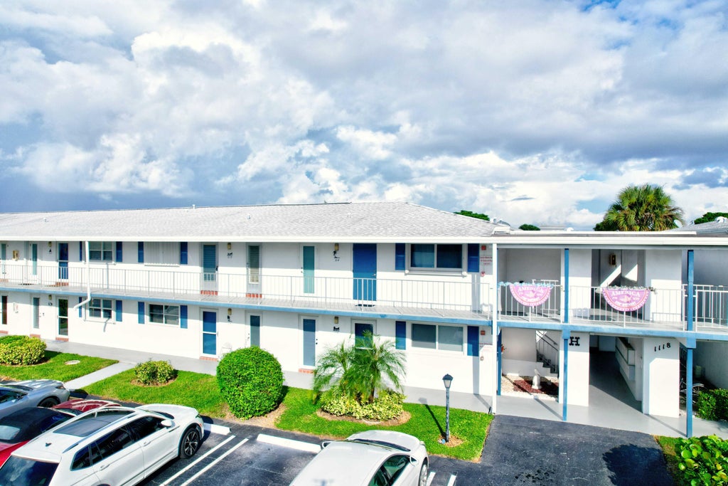 Photo of 1118 Lake Terrace #215, Boynton Beach, FL 33426 (MLS # B26089574)