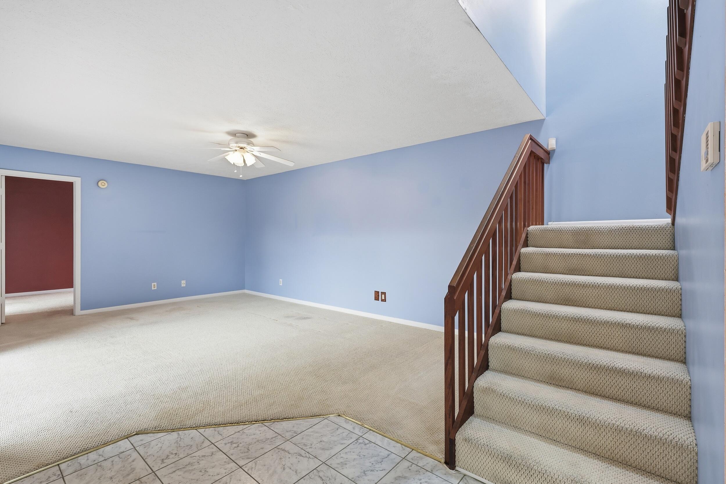 EMERALD LAKES - Residential