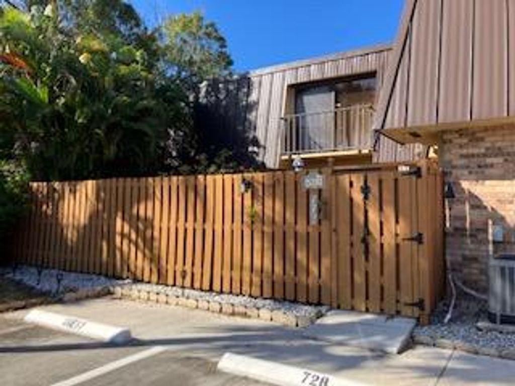 Photo of 6520 SE Windsong Lane #728, Stuart, FL 34997 (MLS # R11155479)