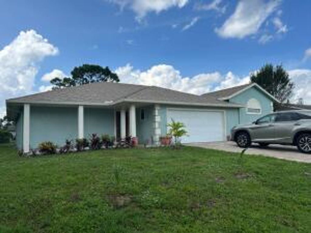 Photo of 182 NW Broadview Street, Port Saint Lucie, FL 34983 (MLS # R11046999)
