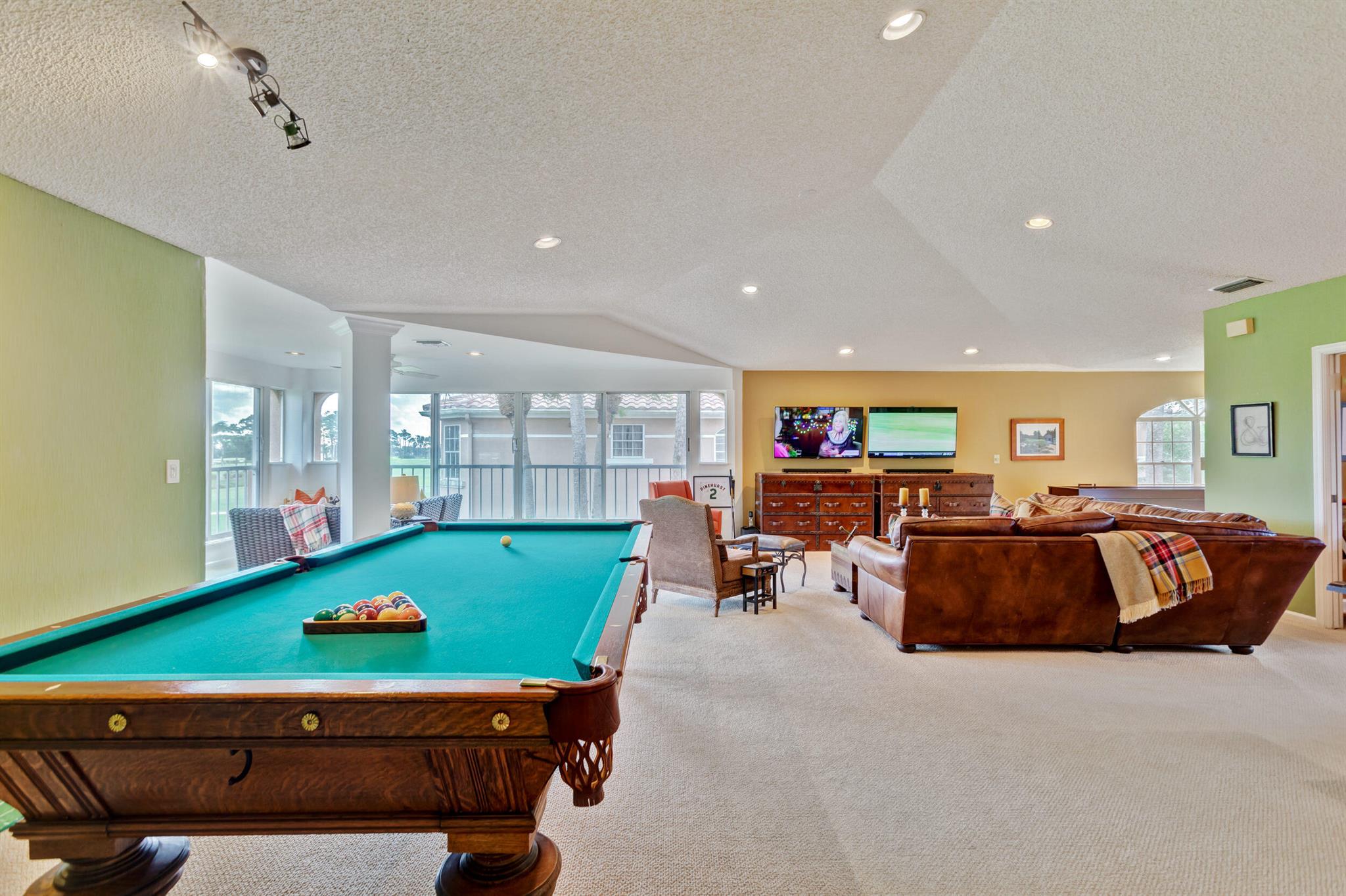 LEGENDS CONDO - Residential Lease