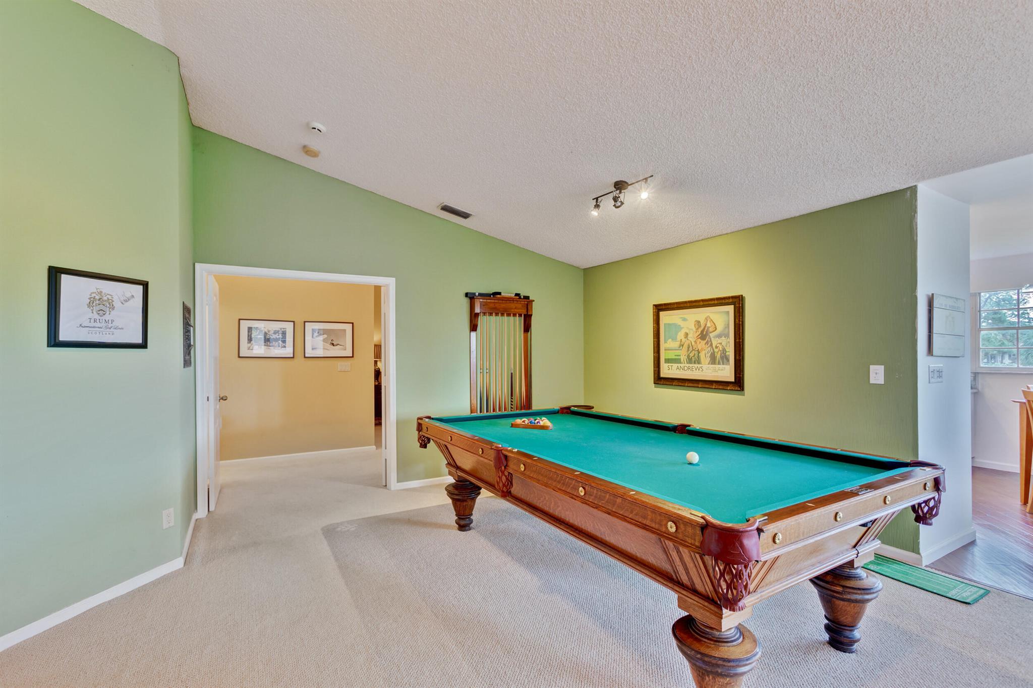 LEGENDS CONDO - Residential Lease