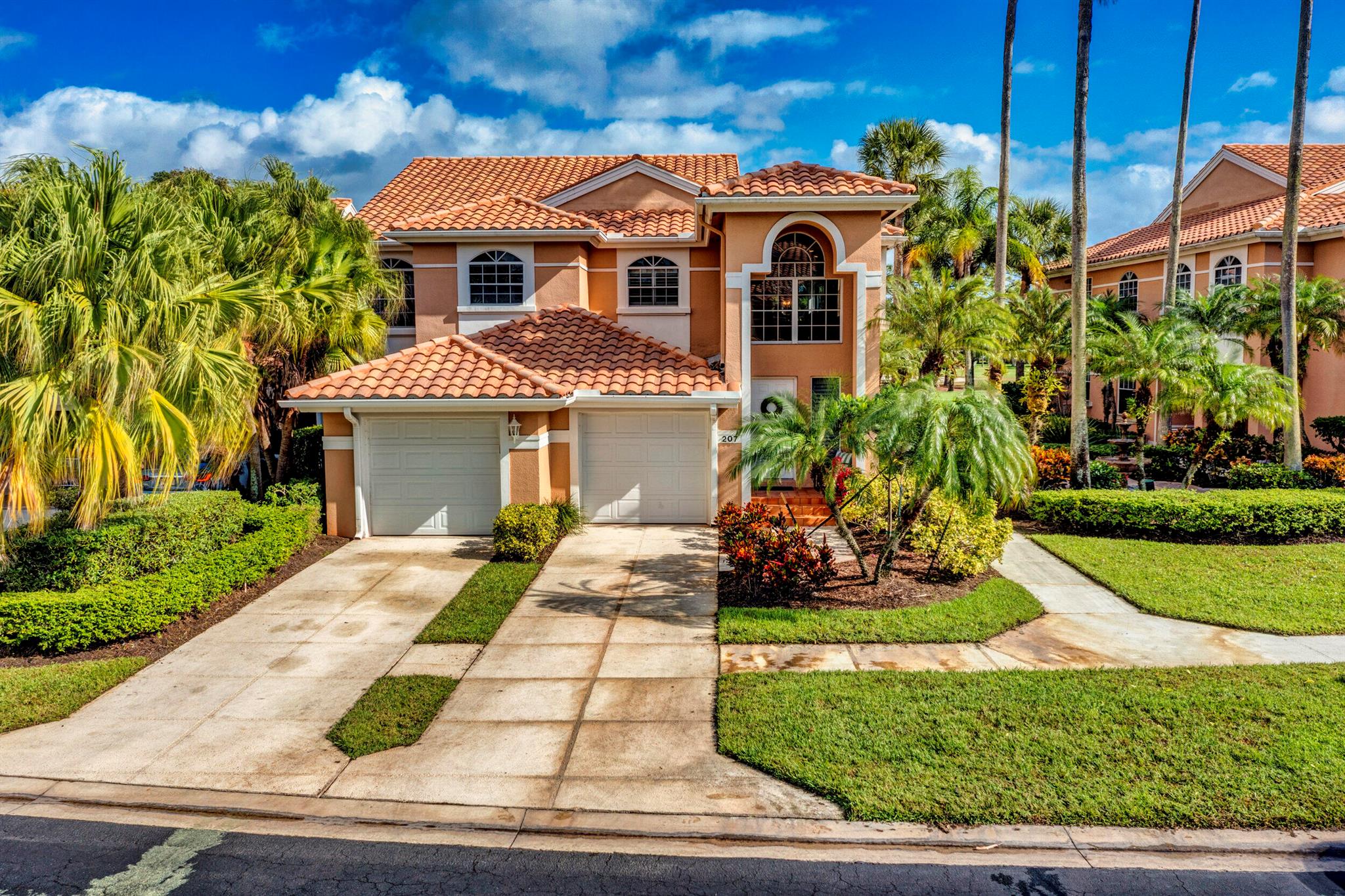 LEGENDS CONDO - Residential Lease