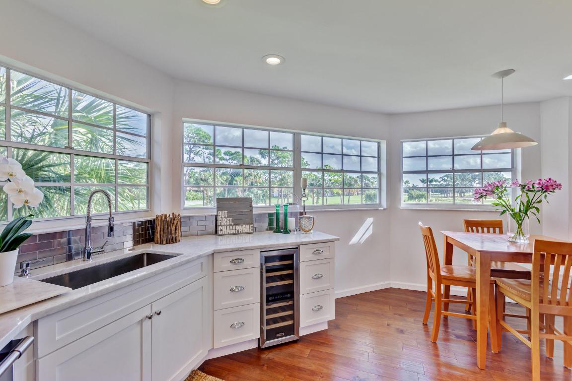 LEGENDS CONDO - Residential Lease