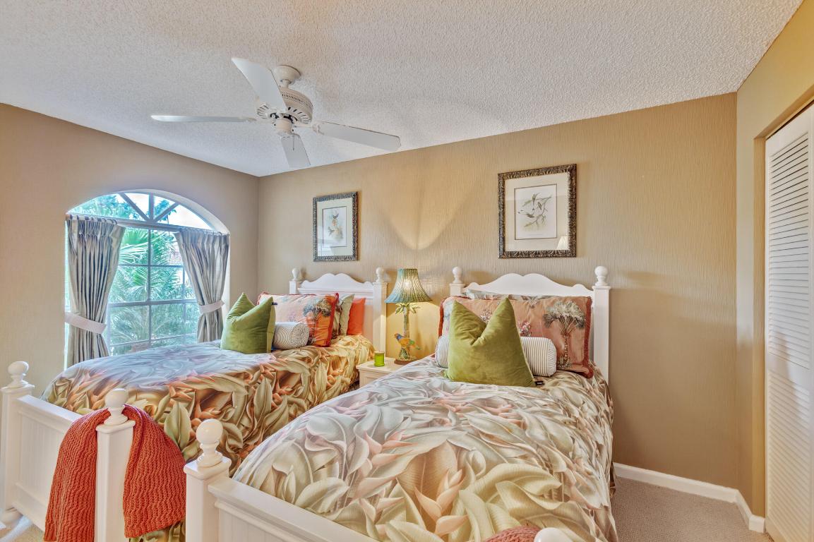 LEGENDS CONDO - Residential Lease