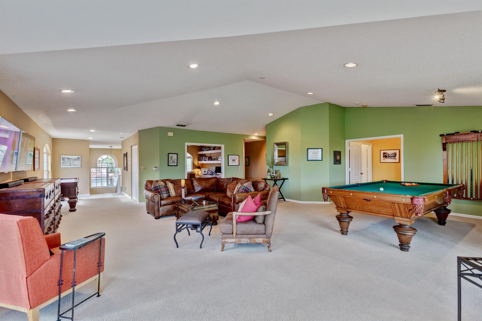 LEGENDS CONDO - Residential Lease