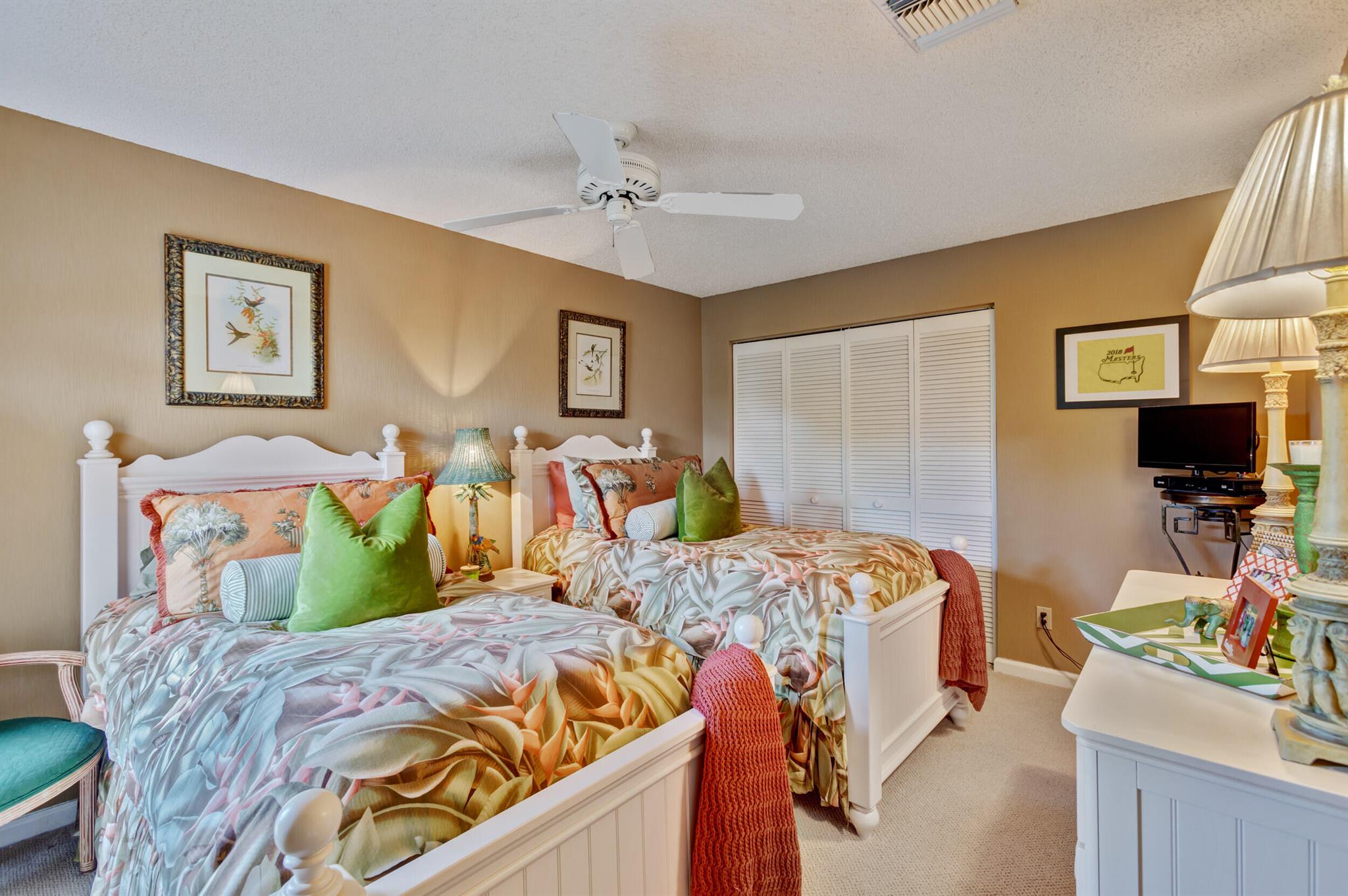 LEGENDS CONDO - Residential Lease