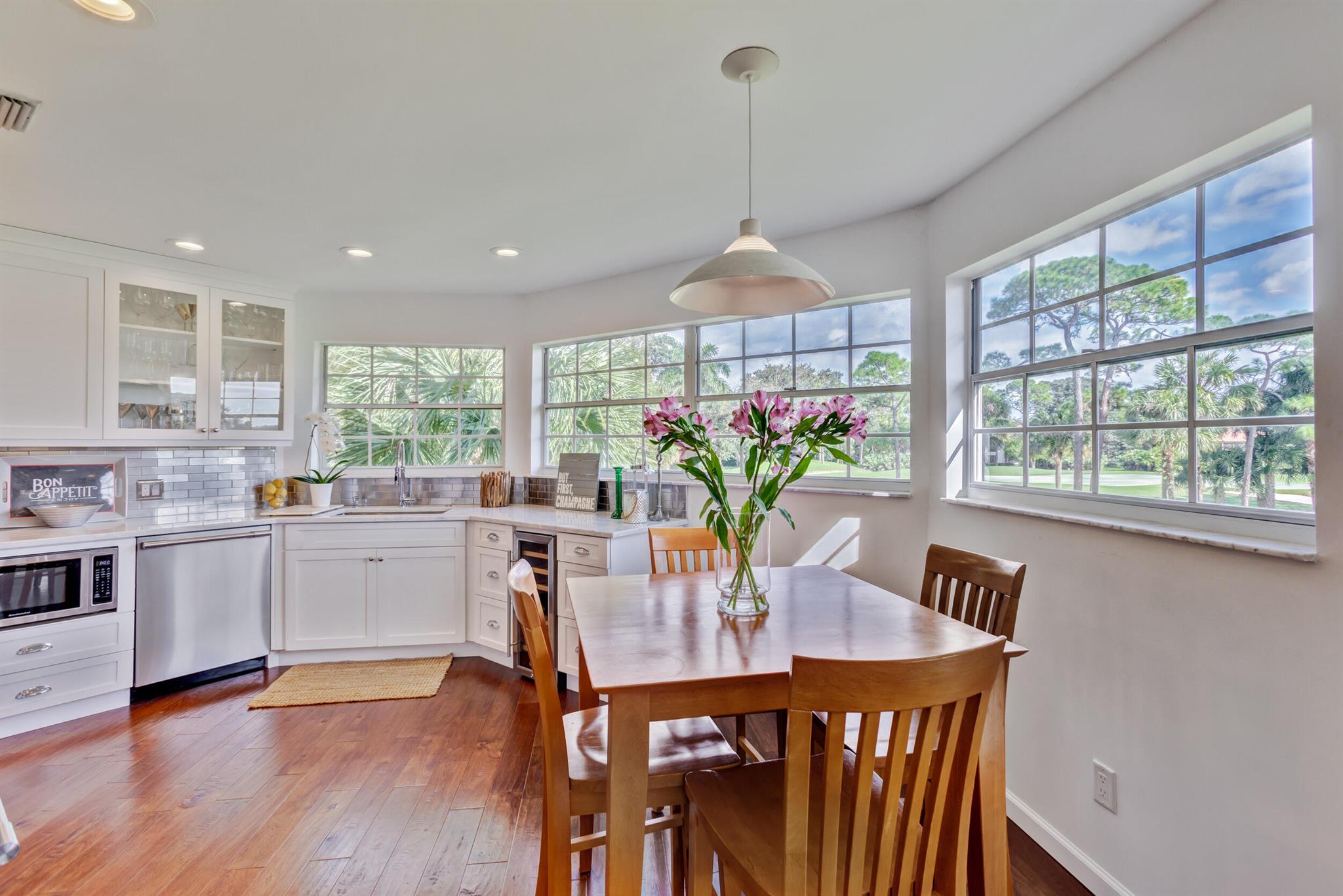 LEGENDS CONDO - Residential Lease