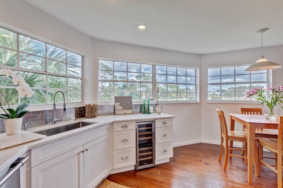 LEGENDS CONDO - Residential Lease