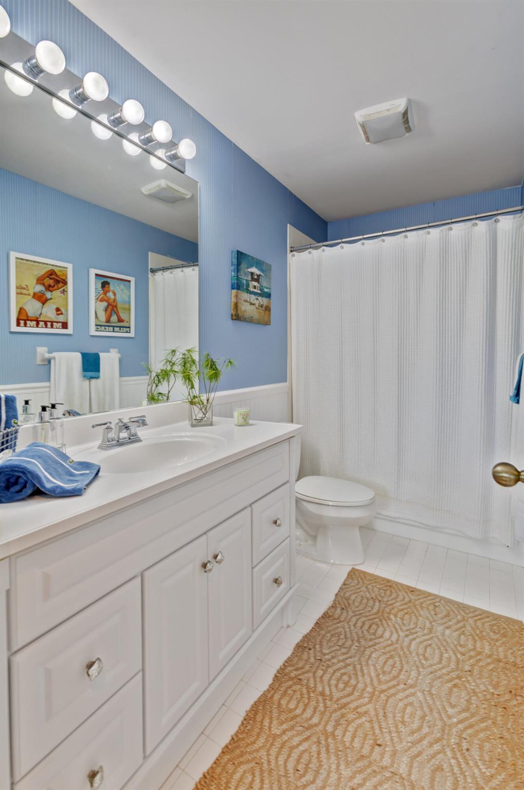 LEGENDS CONDO - Residential Lease