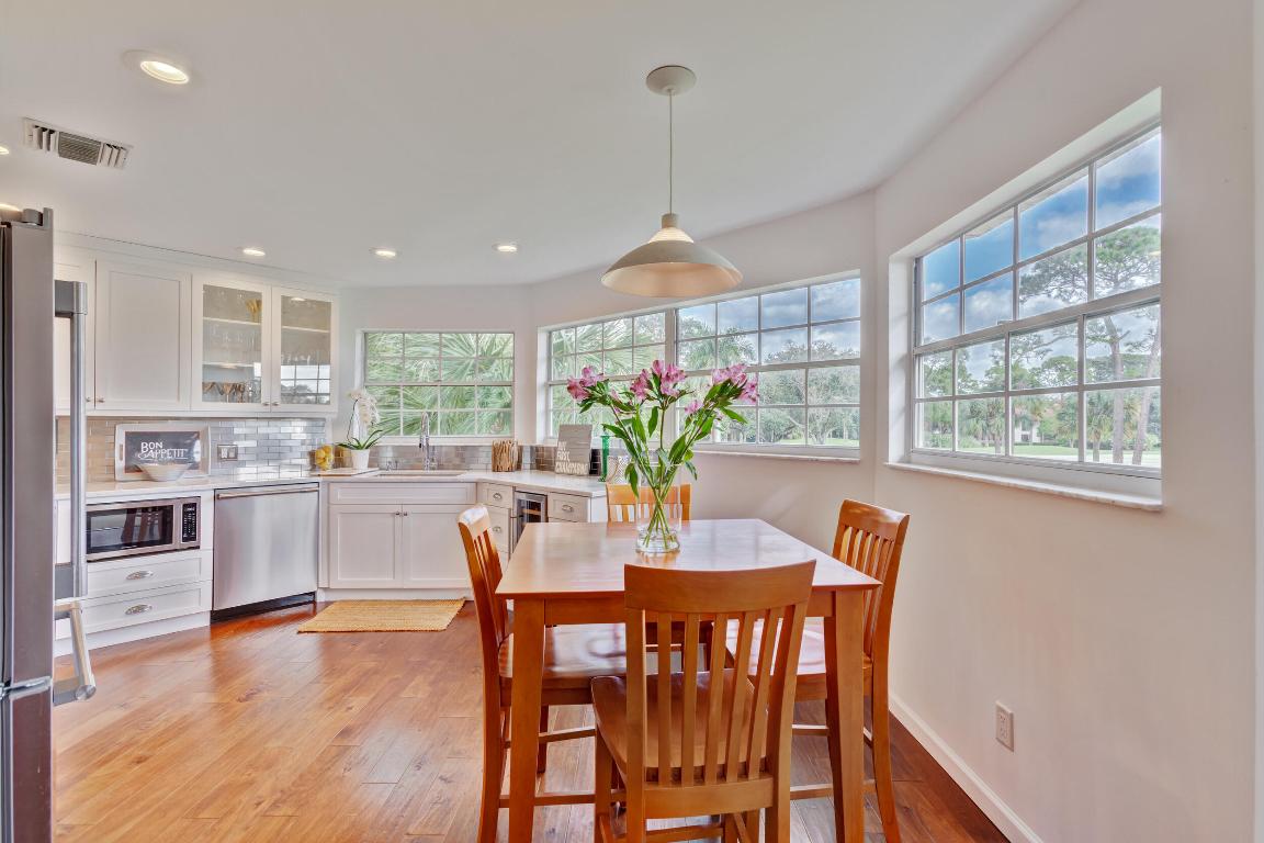 LEGENDS CONDO - Residential Lease