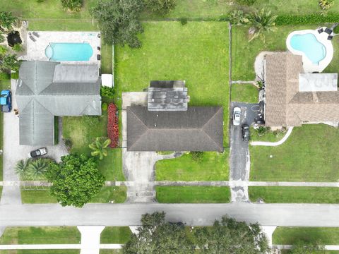 A home in Lake Worth