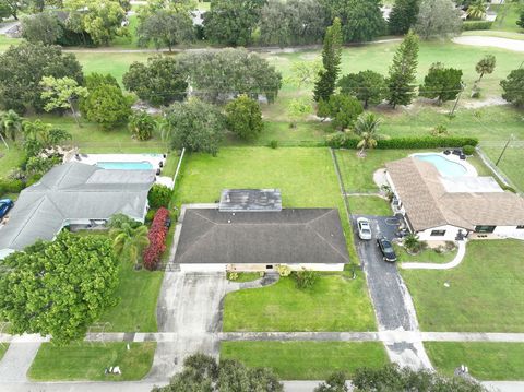 A home in Lake Worth