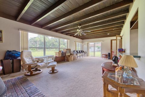 A home in Lake Worth