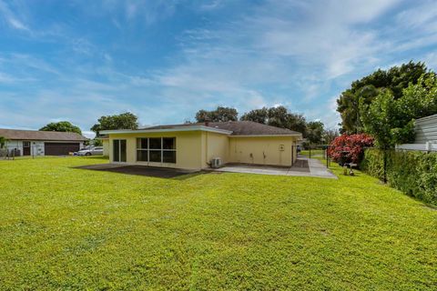 A home in Lake Worth