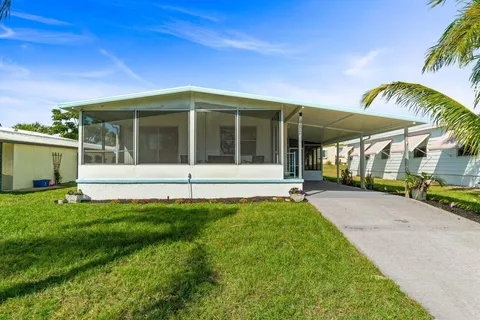 7129 SE Bluebird Circle, Hobe Sound, FL MLS: R11057384
