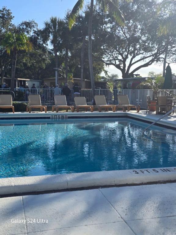 GOLF VIEW ESTATES - Residential