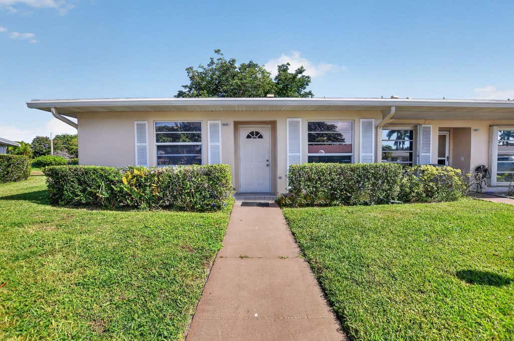 Photo of 8681 BOCA Drive #20, Boca Raton, FL 33433 (MLS # B26069380)