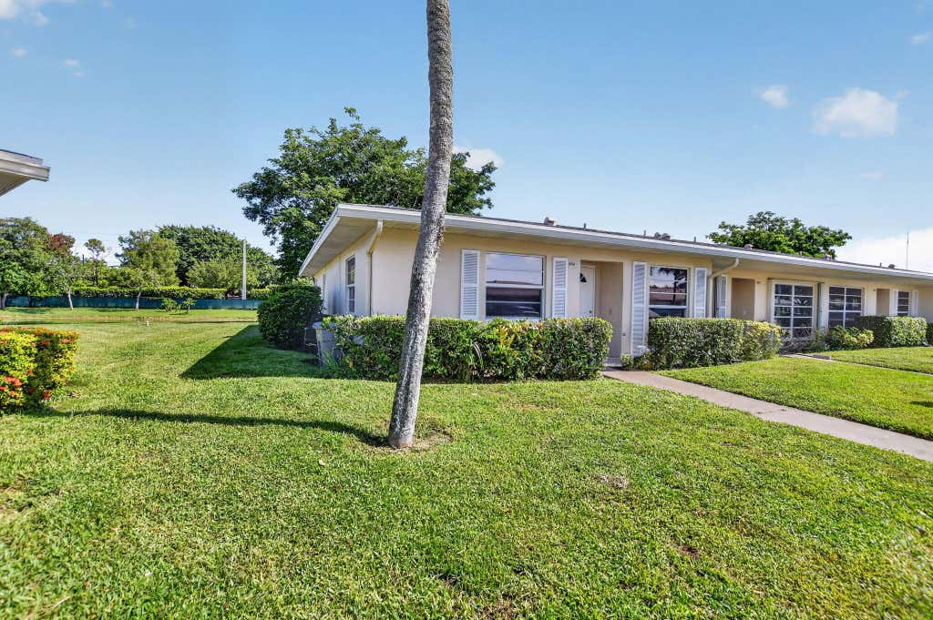 Photo of 8681 BOCA Drive #20, Boca Raton, FL 33433 (MLS # B26069380)