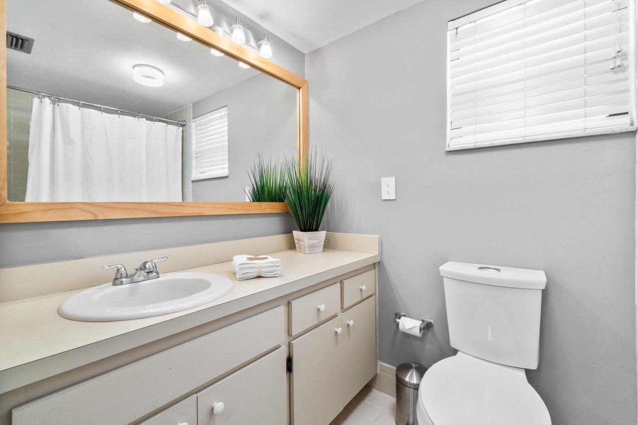 TENNIS LODGES 1 CONDO - Residential Lease