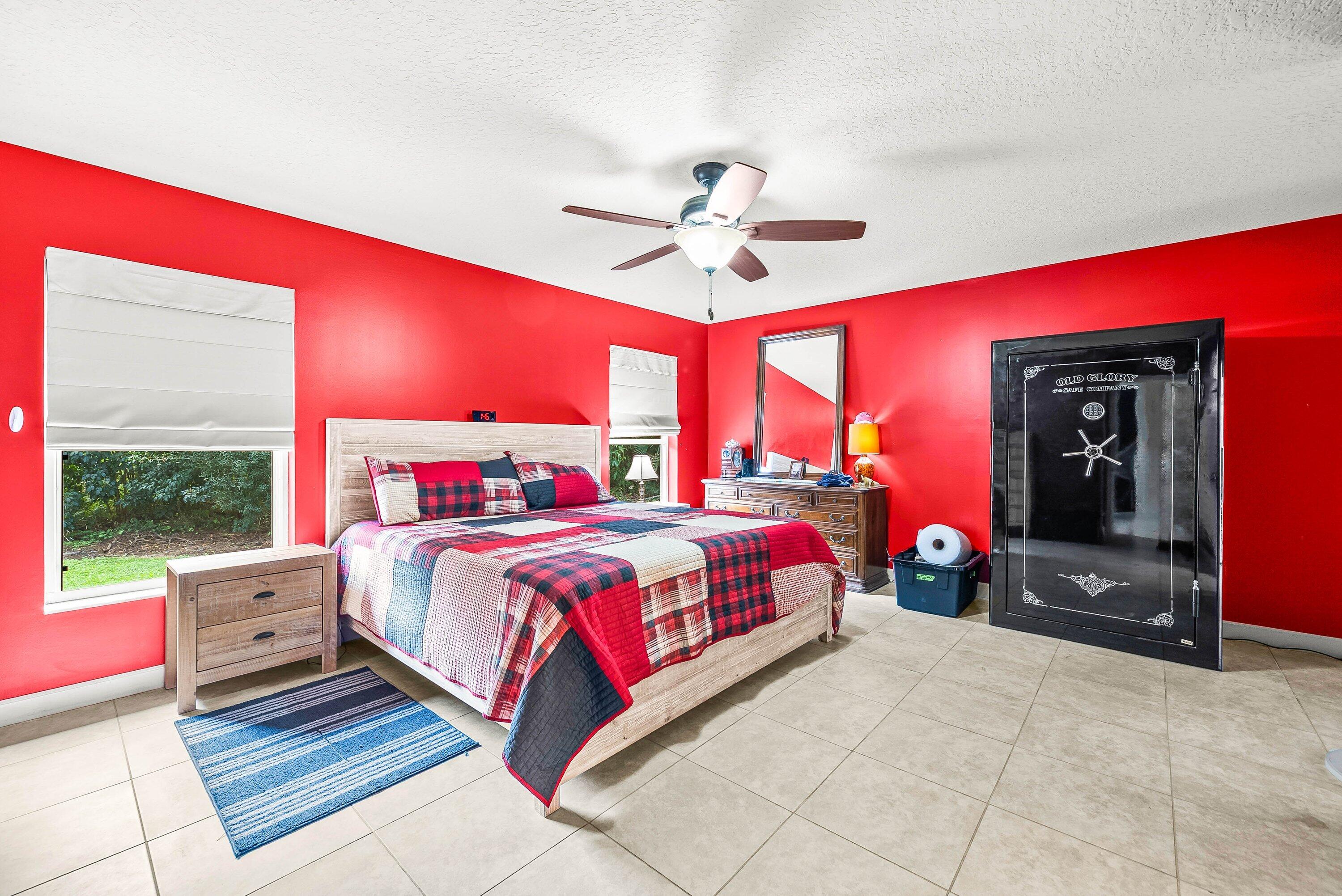 LOXAHATCHEE GROVES - Residential