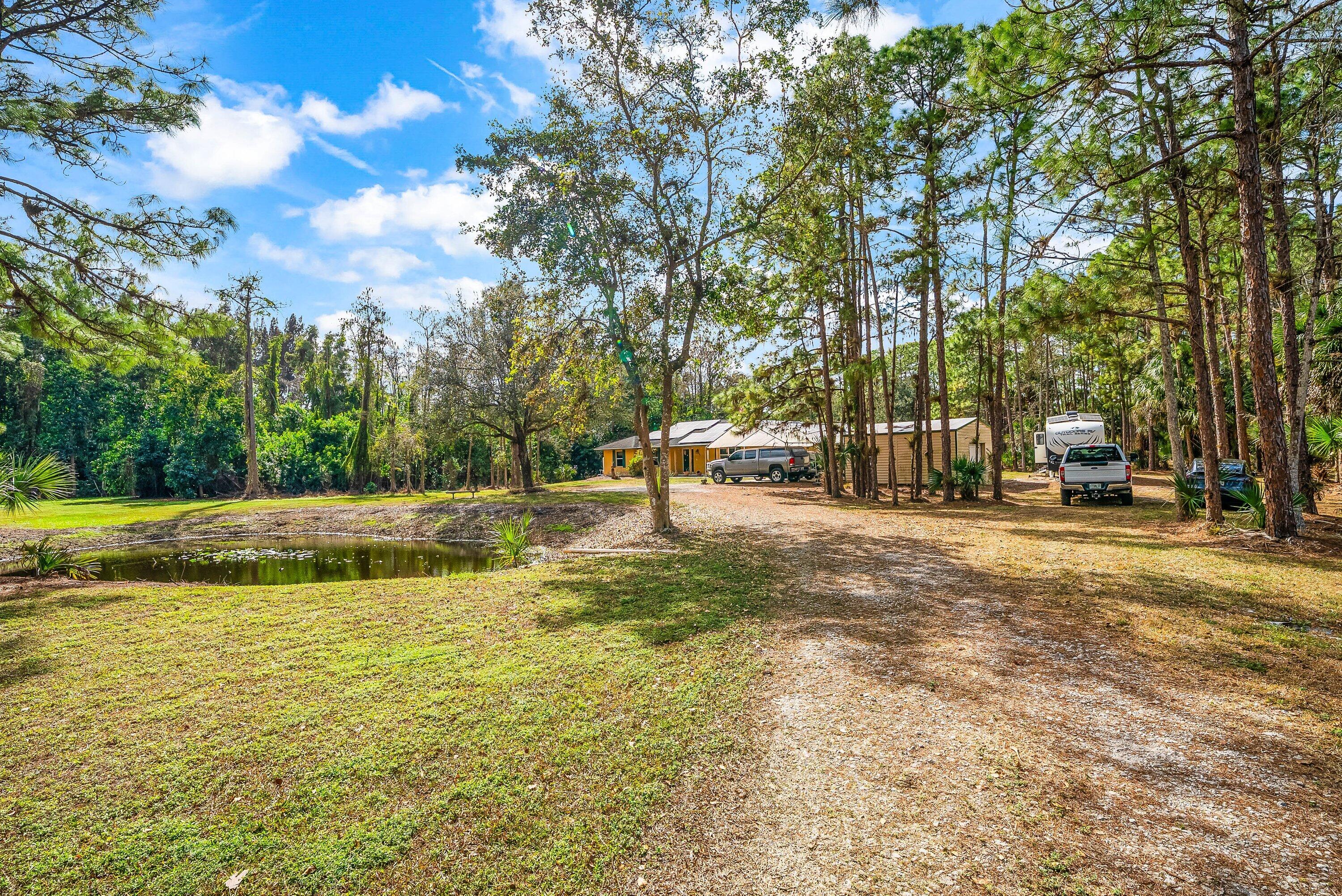 LOXAHATCHEE GROVES - Residential