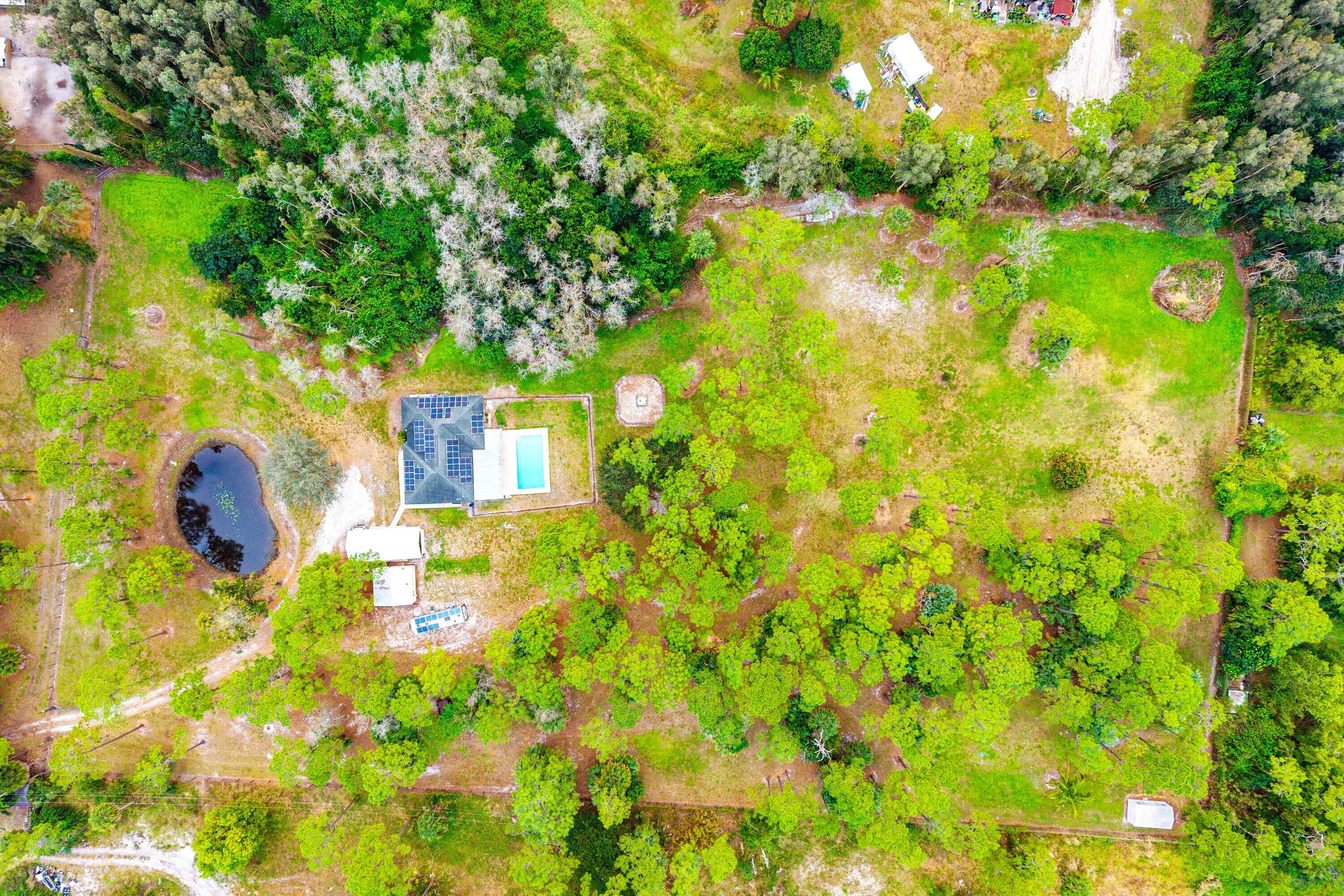 LOXAHATCHEE GROVES - Residential