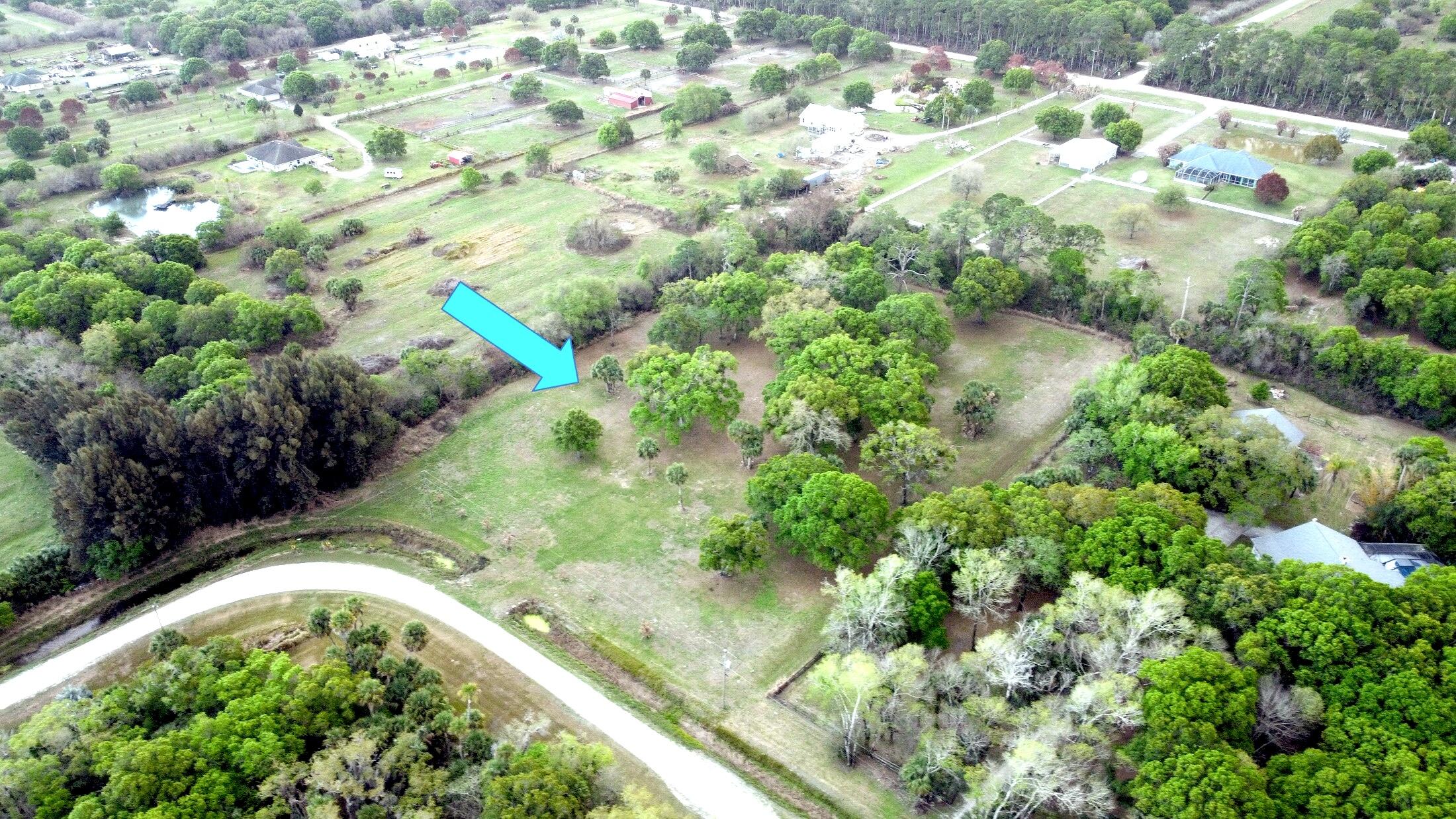 TRAILS END SUB - Land