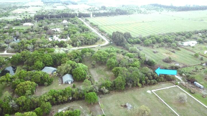 TRAILS END SUB - Land