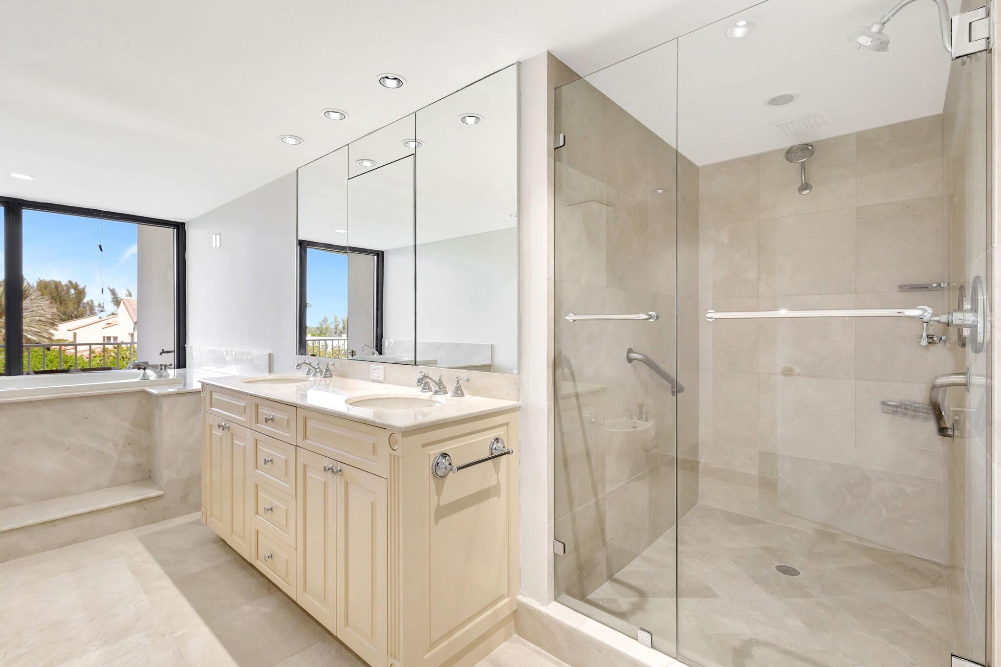 Two Thousand Condo at Slo - Residential