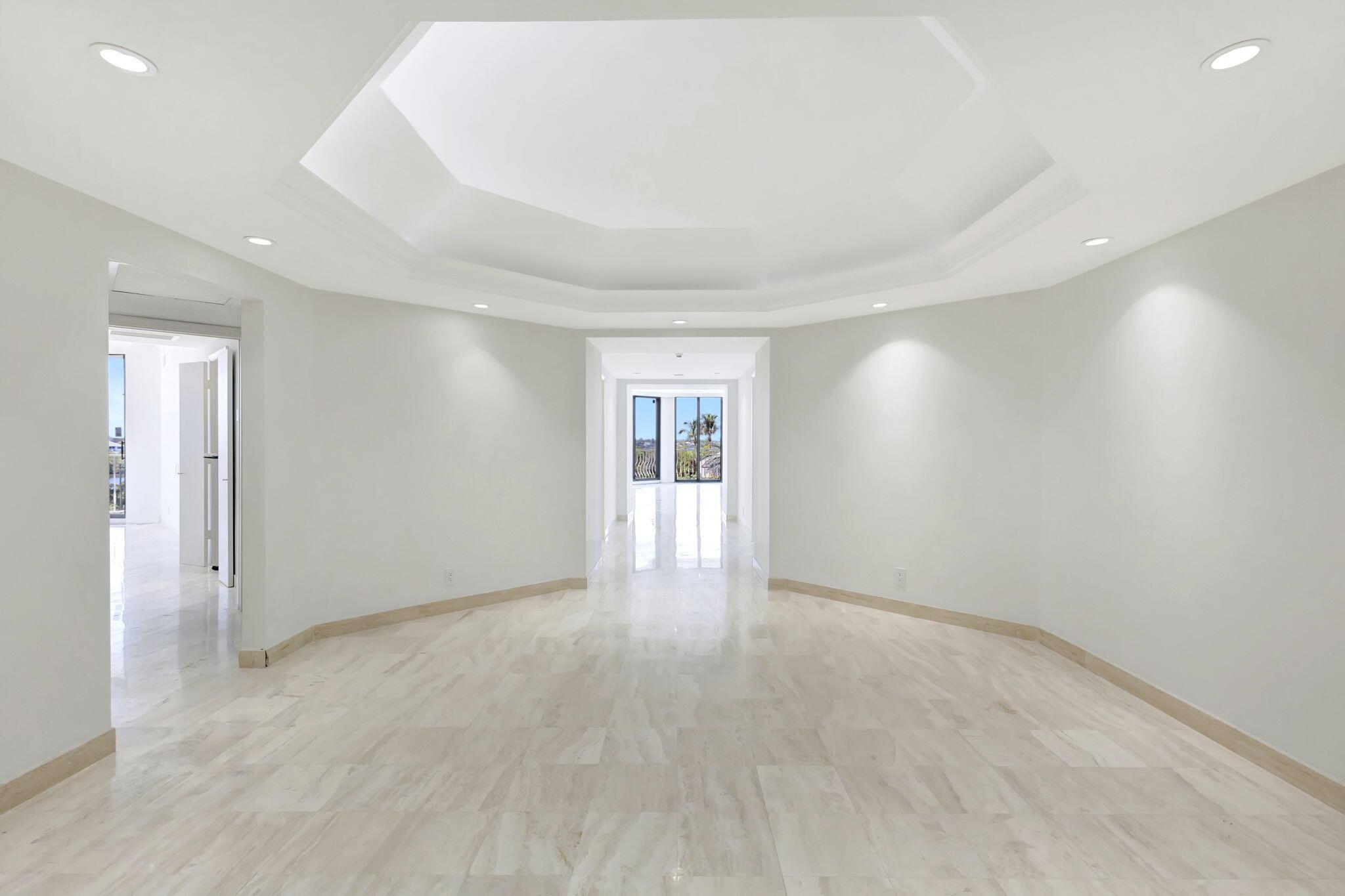 Two Thousand Condo at Slo - Residential