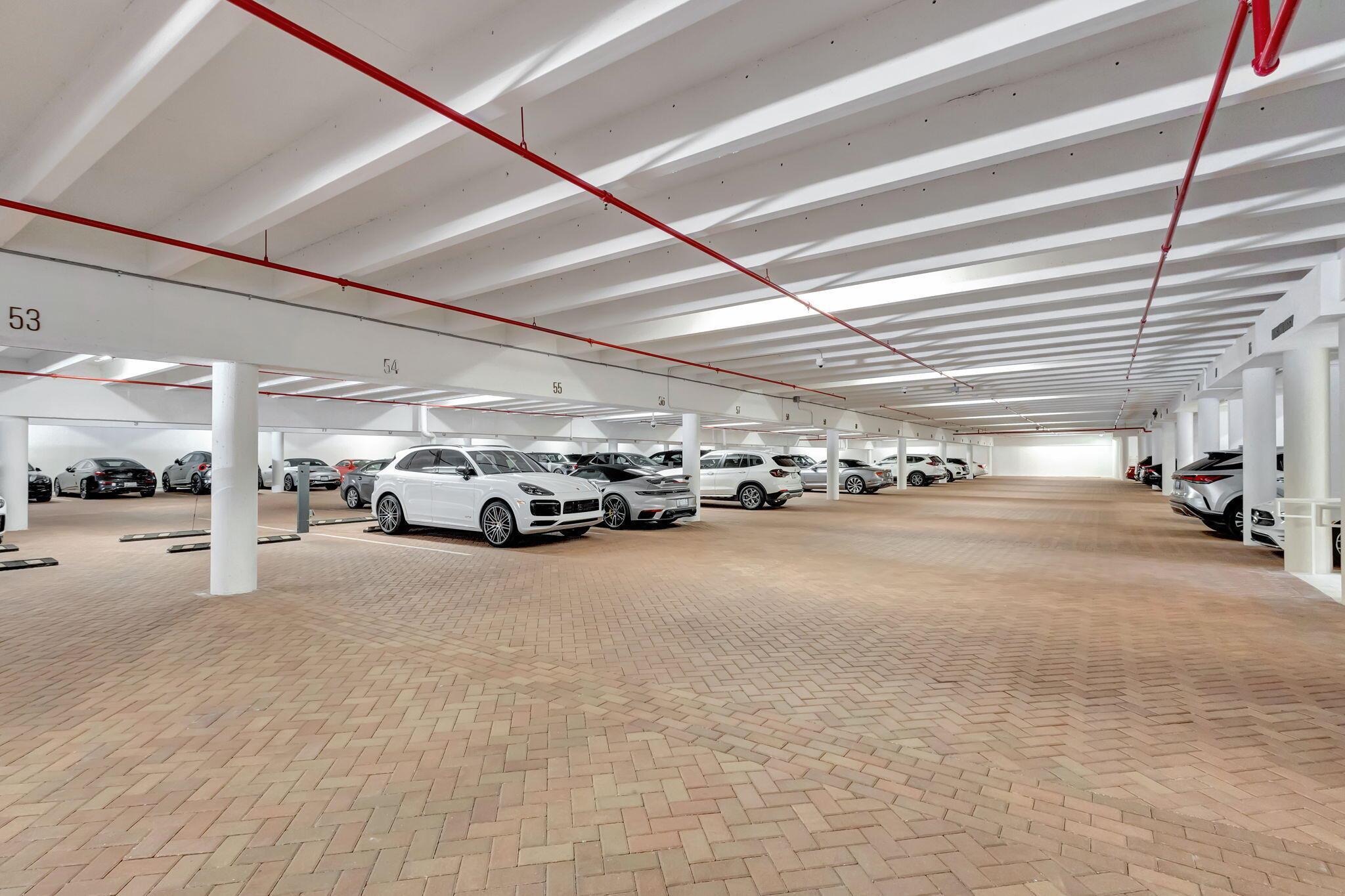 Two Thousand Condo at Slo - Residential