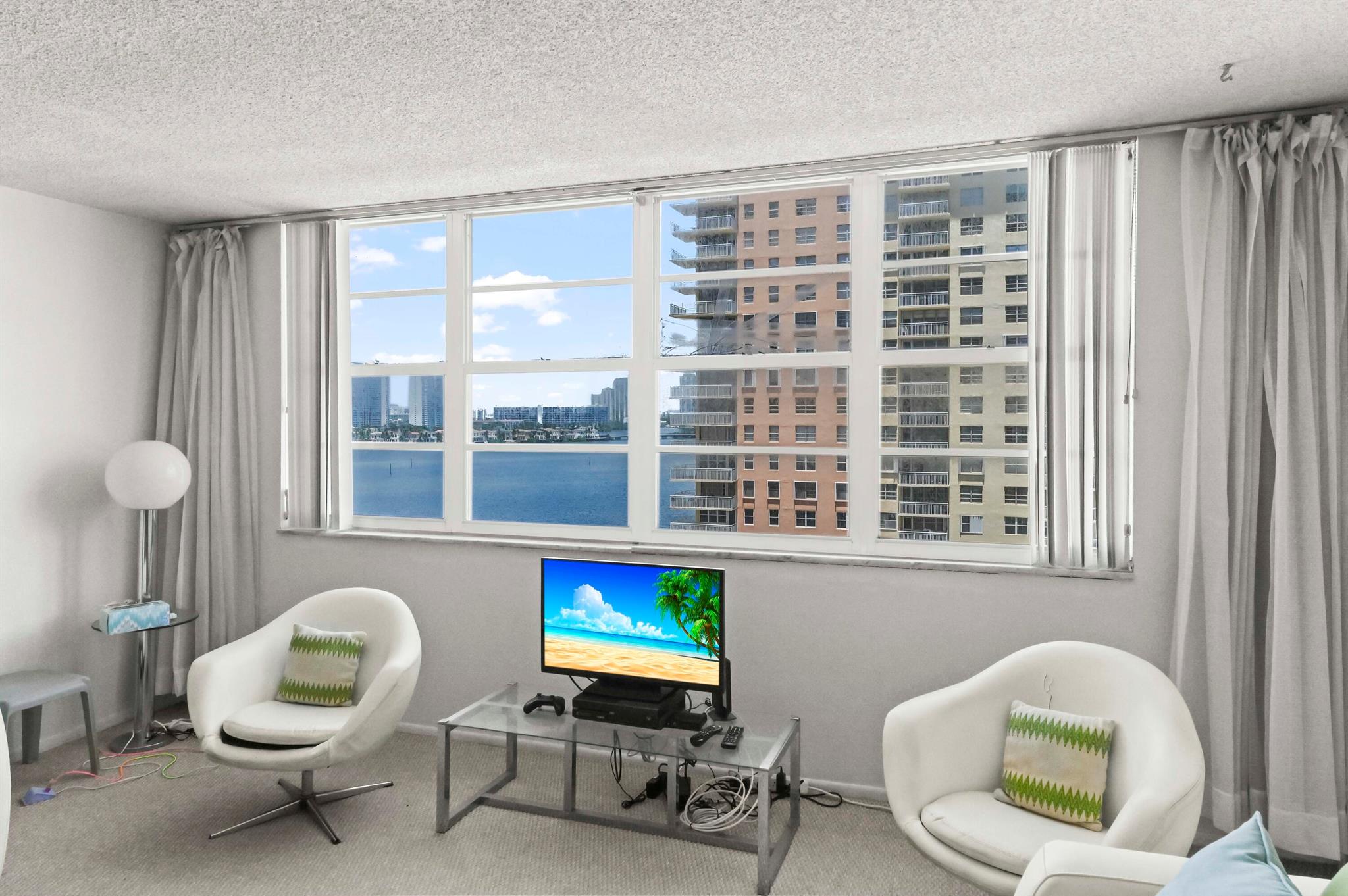 250 174th Street 1110