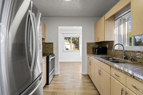 Tiny photo for 3443 NE 3rd Avenue, Oakland Park, FL 33334 (MLS # R11159959)